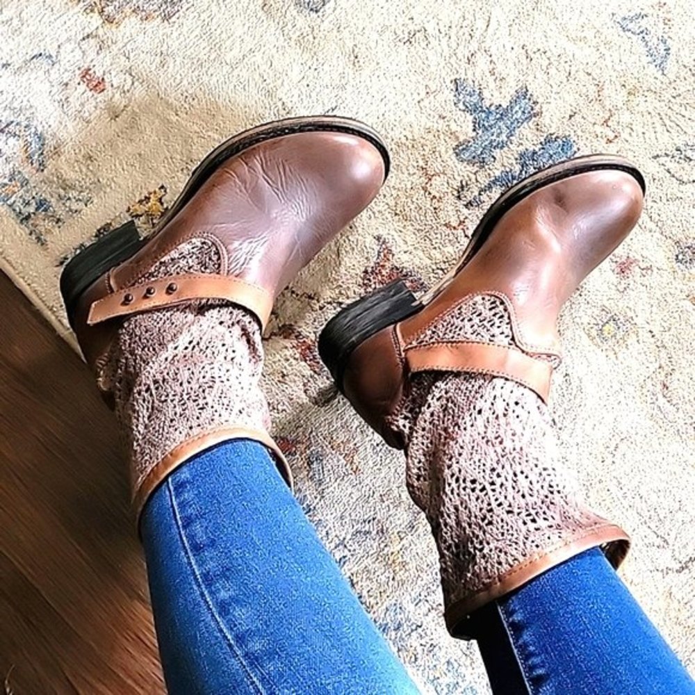Free People boots sz 38 womens boho crochet sock style brown leather booties